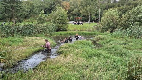 Endeleg uti dammen...